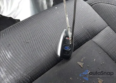 2023 Subaru Ascent Premium 8-Passenger z USA, uszkodzony, nr VIN 4S4WMACD0P3421580